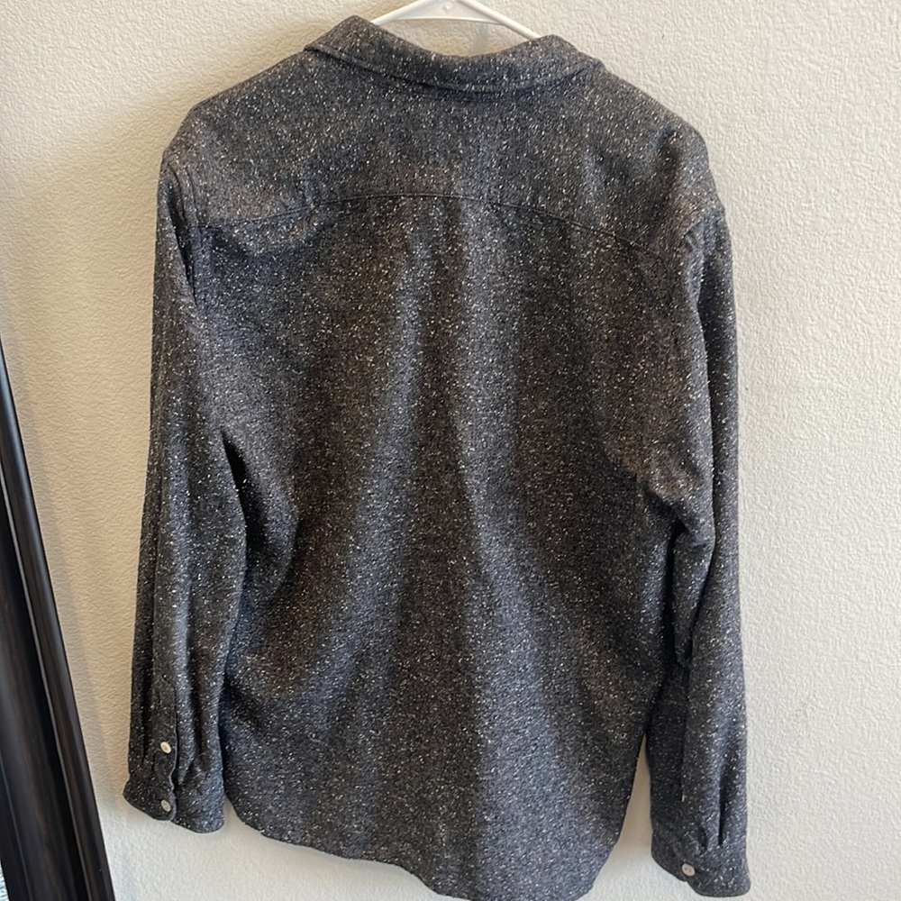 Levi’s speckled flannel. Size large - Picture 5 of 5